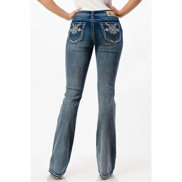 Charme by Grace in LA Women's Aztec Motif Embroidered Bootcut Stretch Jeans - Picture 3 of 3